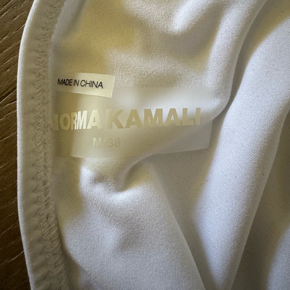 Norma Kamali Diana Top - Picture 5 of 5